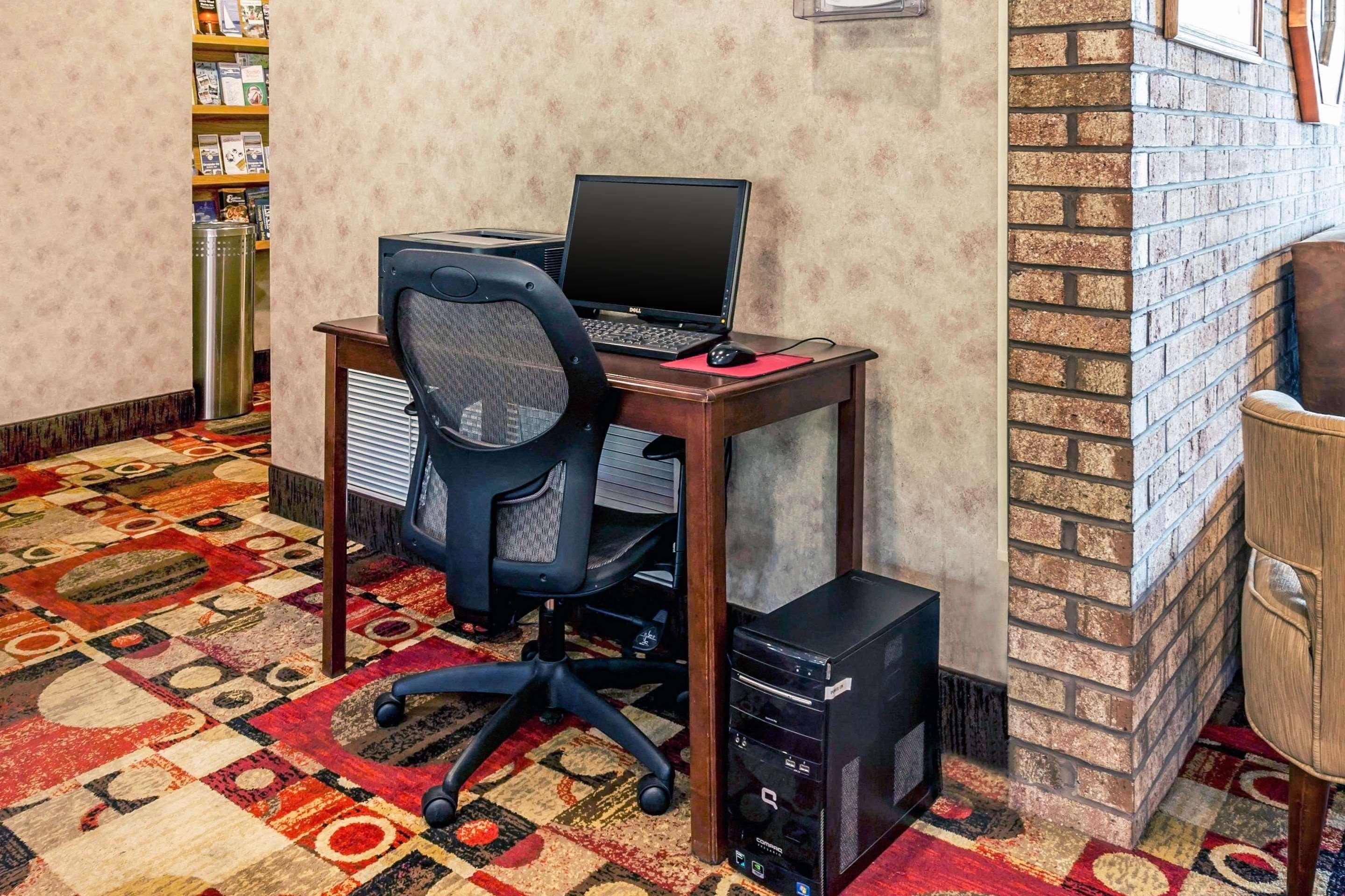 Quality Inn איסטון מראה חיצוני תמונה